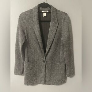 H&M single breasted blazer with a black/white herringbone pattern. Size 2